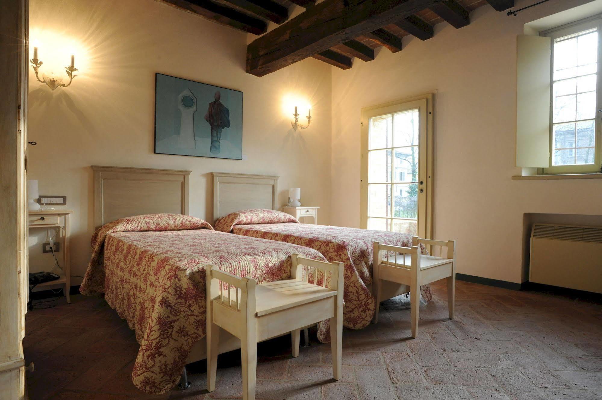 Locanda Del Re Guerriero San Pietro in Cerro Buitenkant foto
